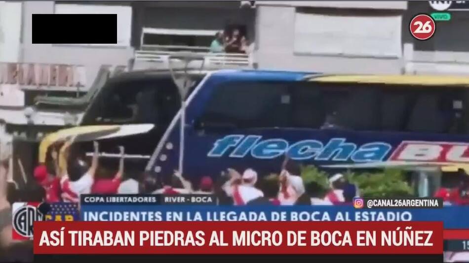 Micro de Boca agredido - Canal 26