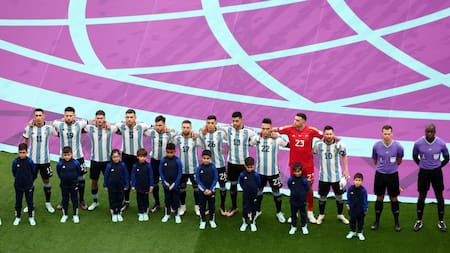 El Himno argentino durante Qatar 2022. Foto: Reuters.