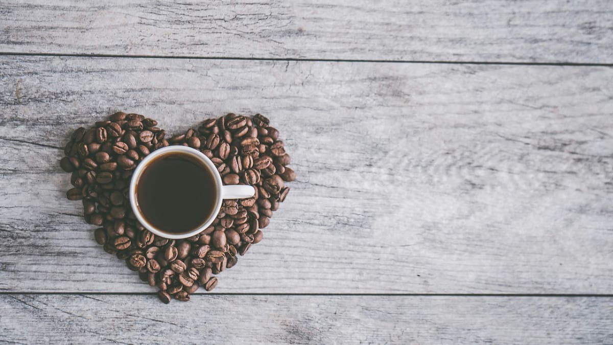 Café; cafeína. Foto: Unsplash.