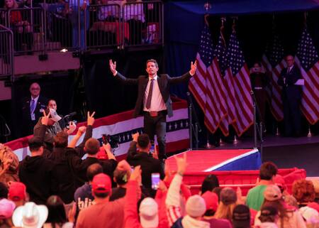 El cómico Tony Hinchcliffe hizo comentarios racistas sobre Puerto Rico. Foto: Reuters.