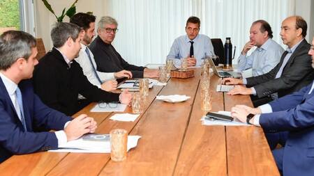 Sergio Massa y su gabinete económico. Foto: Ministerio de Economía.