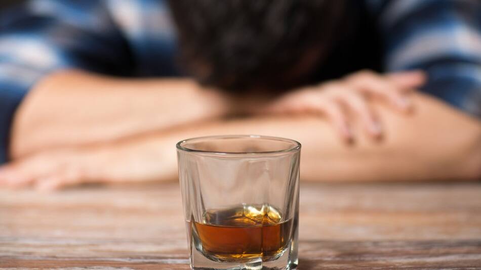 Alcoholismo.