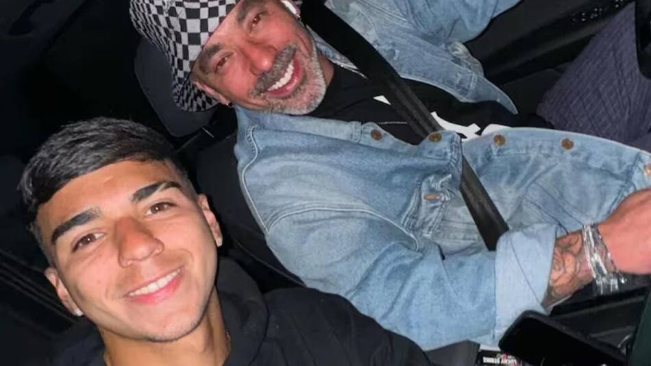 Ezequiel Lavezzi y su hijo Tomás. Foto: NA.
