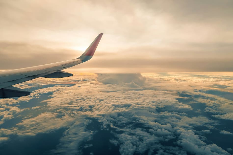 Avión, vuelos. Foto: Unsplash.
