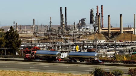 Venezuela anunció firma de contratos con Chevron tras alivio en las sanciones de EEUU