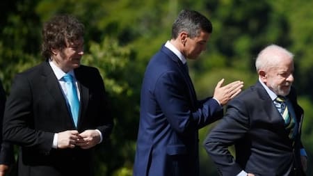 El presidente de Paraguay dijo que Milei está “derribando mitos en Argentina” y respaldó a Lula Da Silva: “Trabajó mucho para alcanzar este acuerdo”