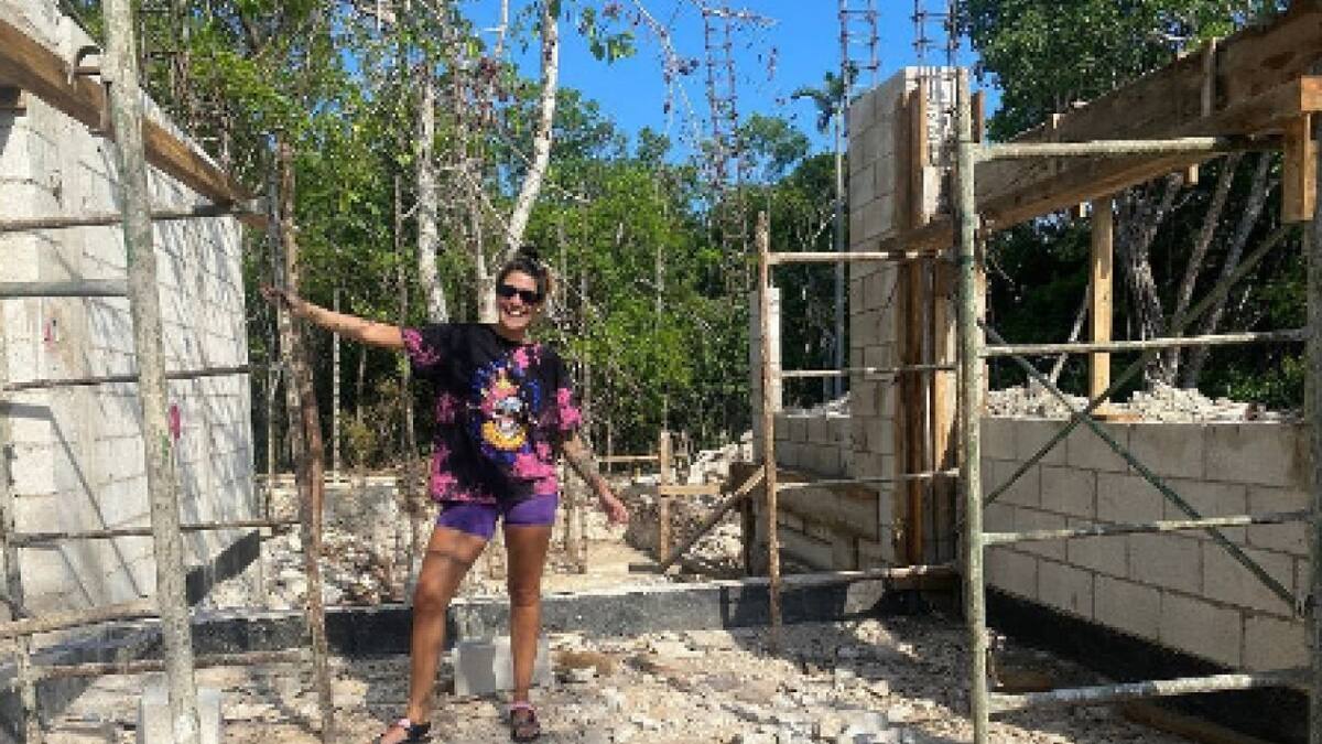 Ivana Nadal con su nuevo proyecto inmobiliario. Foto: Instagram @Ivananadal.mx