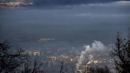 El aire de la capital de Macedonia es ''insalubre''. Foto EFE.
