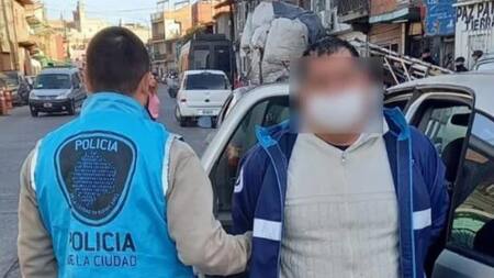 Detención de una pareja por un presunto abuso sexual de una beba en Barracas. Foto: NA.