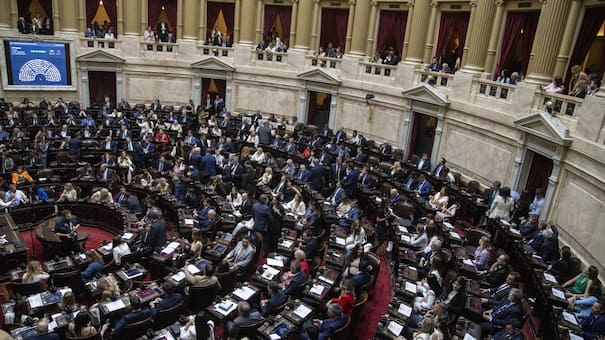 El Gobierno analiza llamar a sesiones extraordinarias para el 2 de febrero: busca tratar la reforma laboral y la Ley de Glaciares