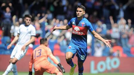 Blas Armoa, autor de un doblete en Tigre-Independiente. Foto: Télam.