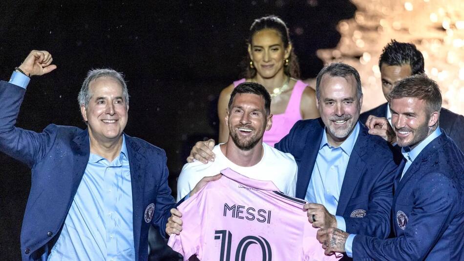 Presentación de Lionel Messi. Foto: EFE / Cristóbal Herrera