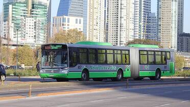 Más recorrido a menor precio: una nueva línea de colectivos conecta el sur del GBA con la Ciudad de Buenos Aires