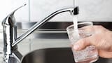 Contaminación en agua potable: claves para prevenirla y cómo consumirla de forma segura