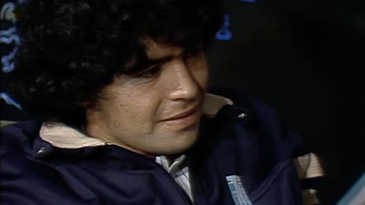 El día que Diego Maradona donó una fortuna para los soldados en Malvinas: por qué el gesto patriota nunca llegó a las islas