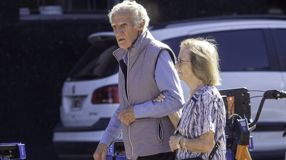 Jubilados y pensionados en ANSES. Foto: NA.