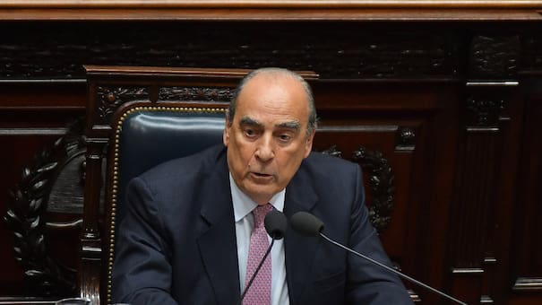 El Gobierno reconoció que José Luis Espert “no tuvo claridad suficiente” para explicar su situación