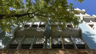 Clínica Saint Emilien, el incendio más trágico de la Argentina hasta Cromañón: una leyenda urbana y el “elefante azul” abandonado