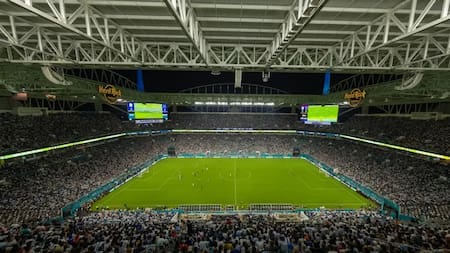El Hard Rock Stadium de Miami albergará también la final. Foto: NA.