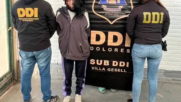 Brutal crimen en Villa Gesell: una joven de 18 años fue detenida acusada de haber matado a su suegra a puñaladas