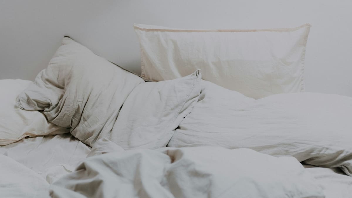 La limpieza de cama se convierte en una tarea fundamental