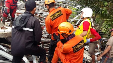 Tsunami Indonesia - Reuters