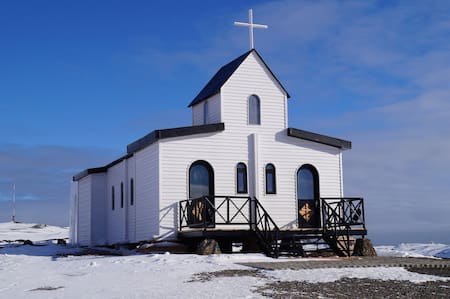 Villa Las Estrellas, ciudad antártica chilena. Foto X @AntartidaMaps