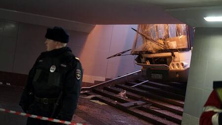 Micro fuera de control en Moscú - Rusia (Reuters)