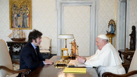 El papa Francisco con Javier Milei en el Vaticano, el 12 de febrero de 2024. NA