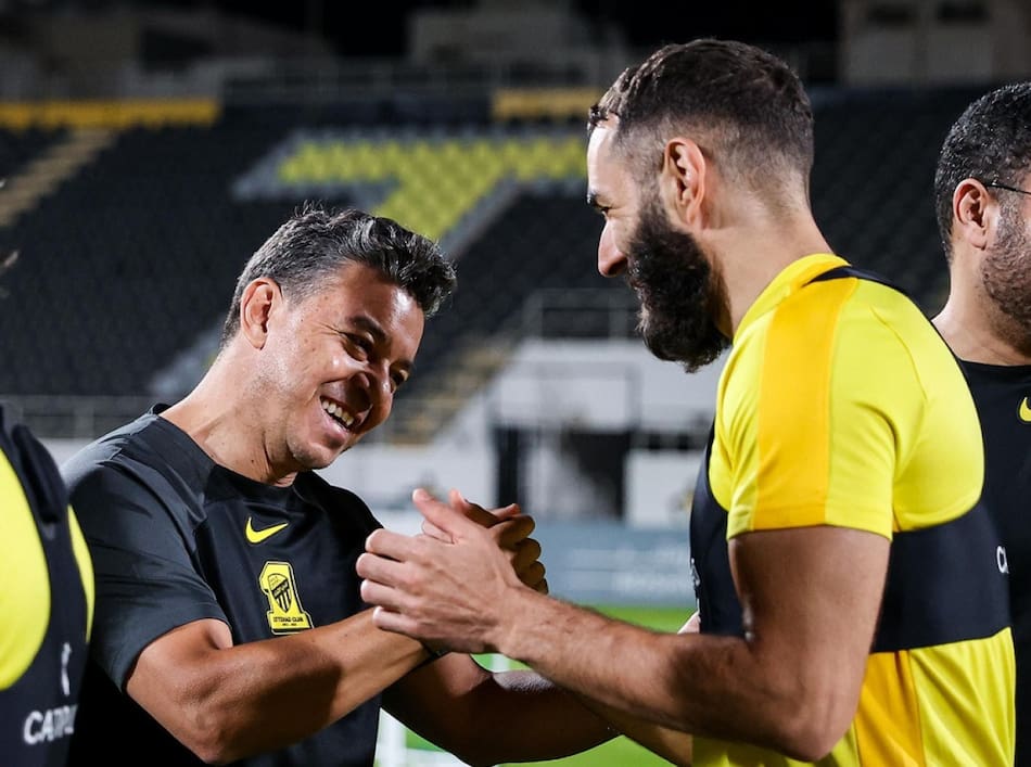 Marcelo Gallardo dirigirá a Karim Benzema. Foto: X @ittihad.