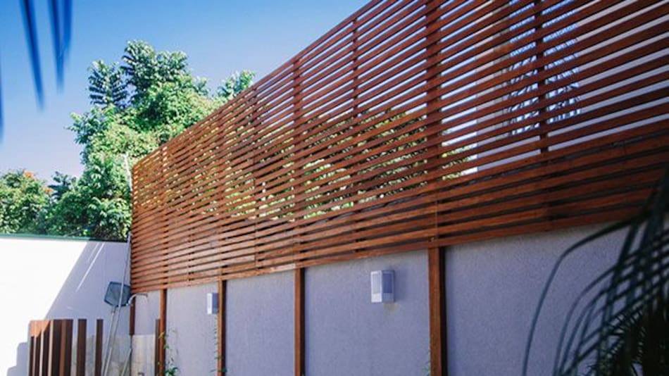 Cómo evitar problemas con los vecinos: todo sobre la ley de medianeras.