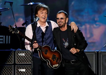 Paul McCartney y Ringo Starr en un homenaje de The Beatles. Foto: Reuters.