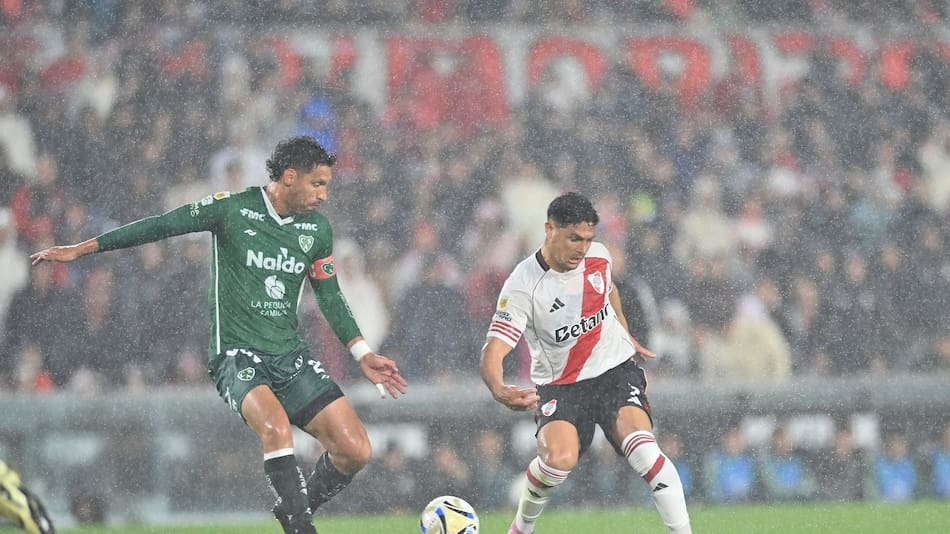 River vs Sarmiento de Junín.