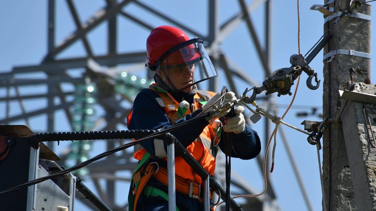 Electricista; trabajador