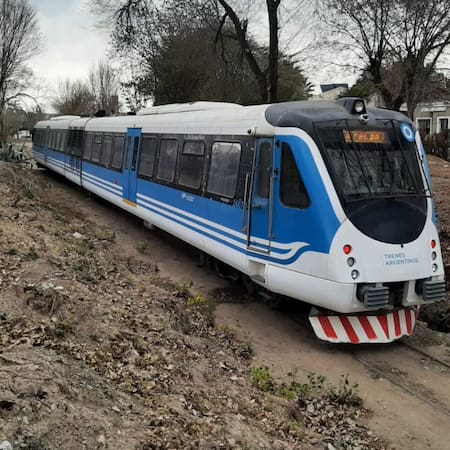 El Tren de las Sierras funciona en Córdoba y recorre el hermoso Valle de Punilla. Foto: Instagram/trendelassierrascordoba