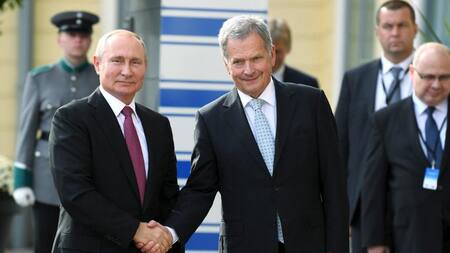 Vladimir Putin y el presidente de Finlandia, Sauli Niinisto, año 2019. Foto: AFP.