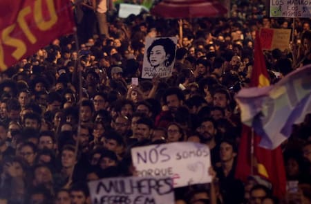 Marcha para despedir a Marielle Franco, concejal asesinada (Reuters)