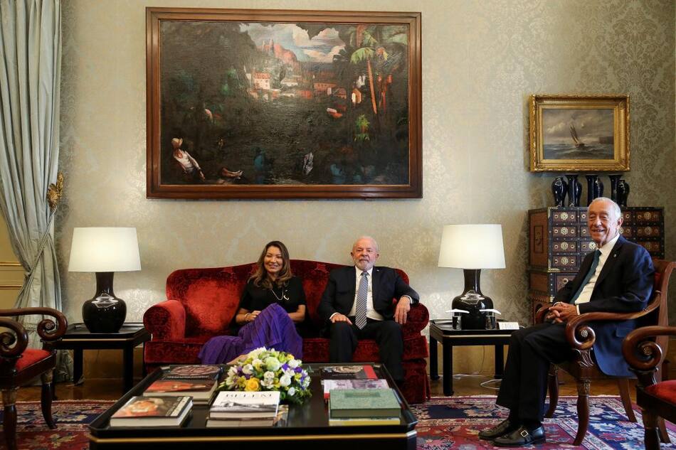 Lula Da Silva junto a su mujer Rosangela da Silva y el presidente portugués Marcelo Rebelo de Sousa. Foto: Reuters.