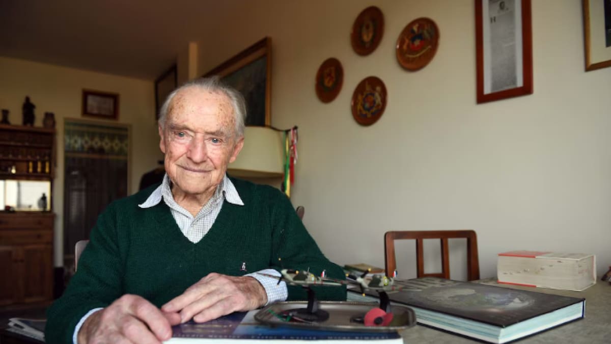 Ronnie Scott, pilloto argentino que combatió contra Hitler en la Segunda Guerra Mundial. Foto: NA.