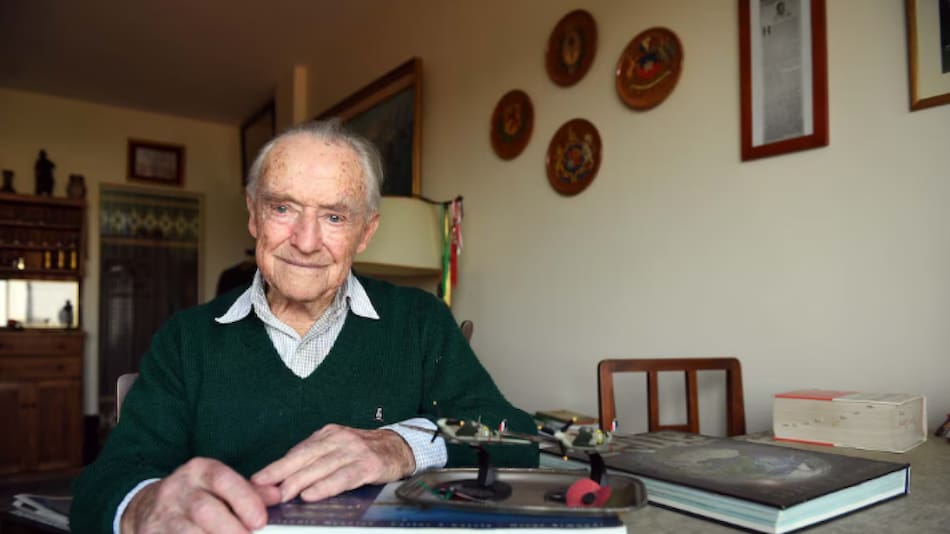 Ronnie Scott, pilloto argentino que combatió contra Hitler en la Segunda Guerra Mundial. Foto: NA.