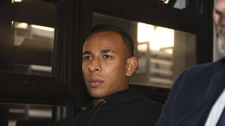 Declara Sebastián Villa por el juicio en su contra por violencia de género. Foto: Télam.