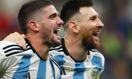 Rodrigo De Paul y Lionel Messi, Selección Argentina. Foto: NA