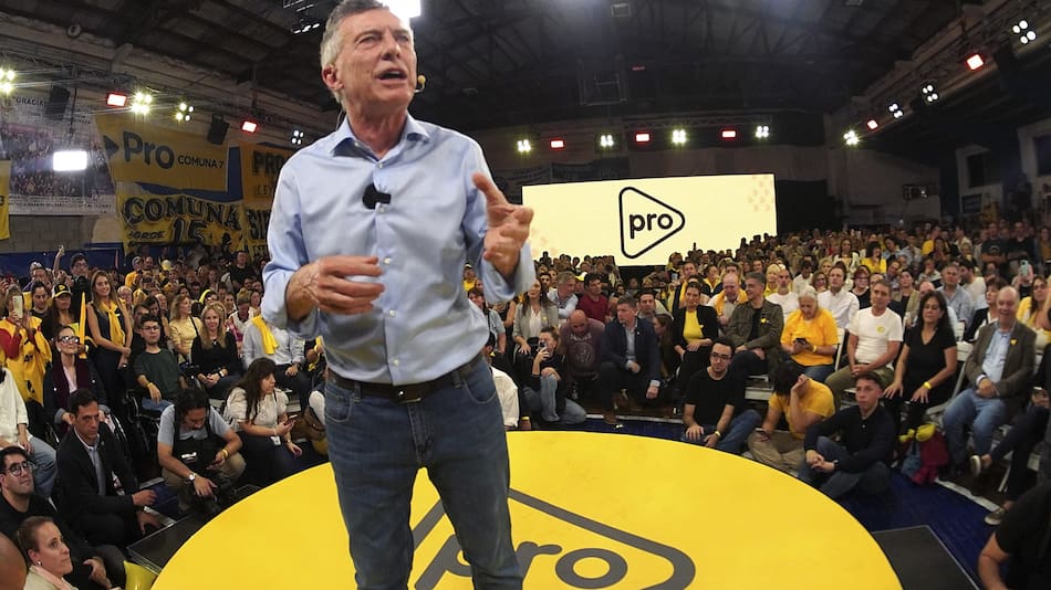 Macri volvió a mostrar sus diferencias con Milei en un panel del Foro ABECEB.