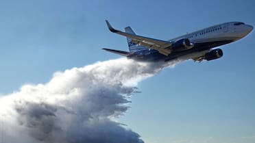 Incendios forestales: Chubut combate el fuego con el avión hidrante más grande de Latinoamérica