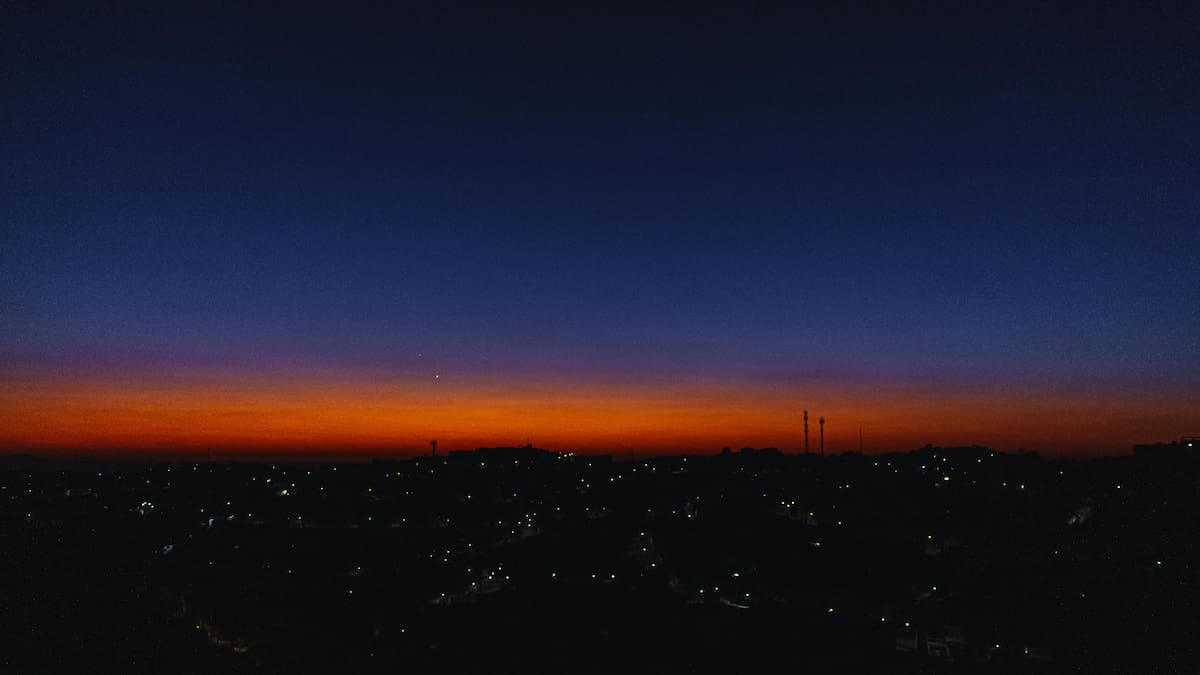 Alertan por apagón mundial.