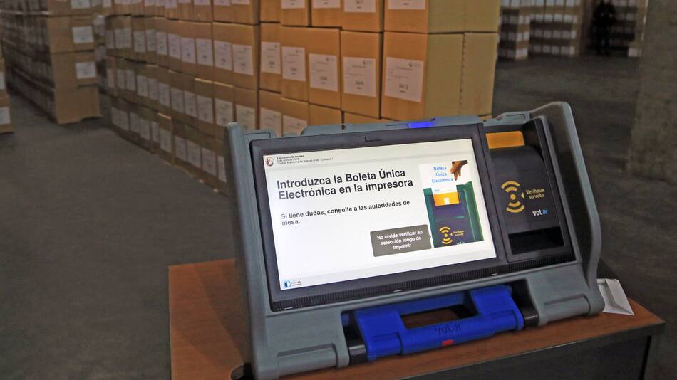 Voto electrónico; Boleta Única Electrónica; Elecciones legislativas. Foto: NA/Juan Vargas