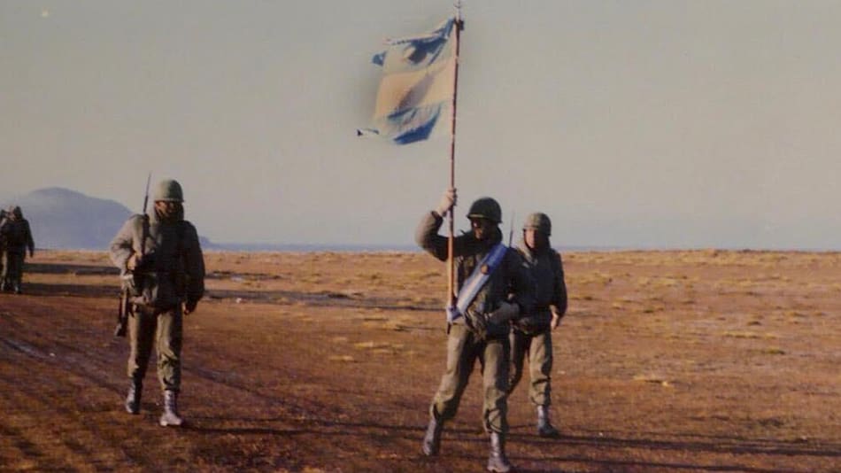 Bandera argentina en Malvinas