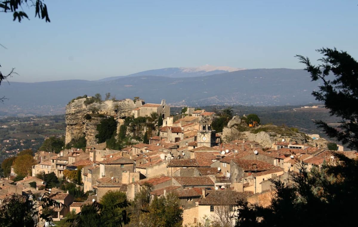 En Saignon, un pequeño pueblo medieval de la Provenza francesa