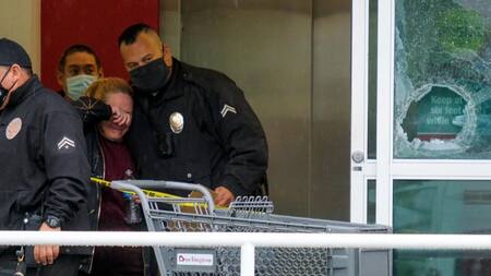 EE.UU: la policía mata a una chica de 14 años mientras se probaba ropa en un local