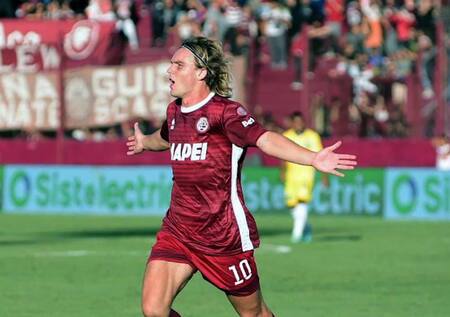 Pedro De La Vega; Lanús-Rosario Central. Foto: NA.